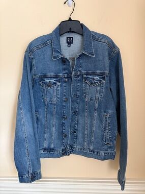 GAP Medium Blue Denim‎ Trucker Jacket Sz Medium